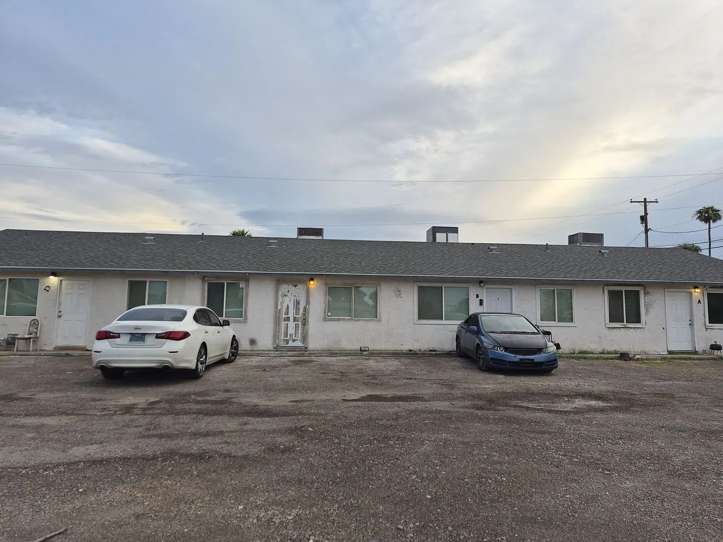 Renovated 2bd/1ba Condo! — Photo 2