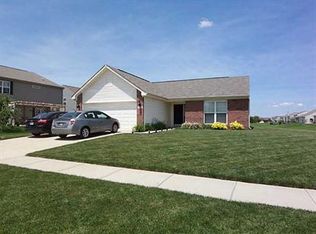 504 Jack Pine Dr, Whiteland, IN 46184