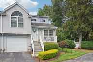 College Hill Rd-S0609-001.jpg
