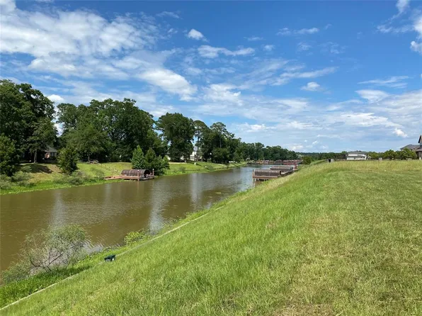 11600 Renaissance Dr, Montgomery, TX 77356