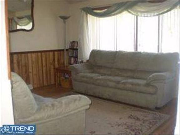 2nd image of 212 New Jersey Ave