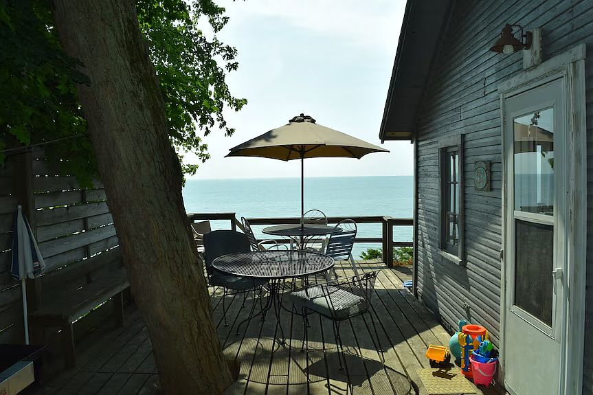 1st image of 5537 Lakeshore Dr