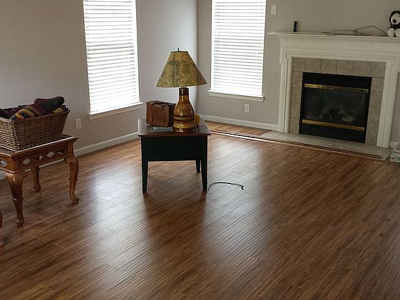 4th image of 3503 King Edward Way
