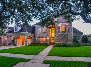 4011 Alcorn Bend Dr, Sugar Land, TX 77479