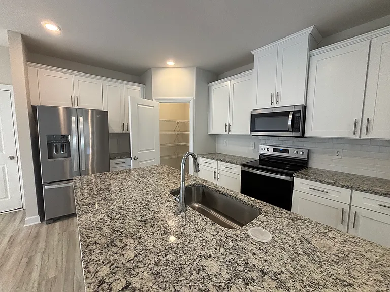 1754 Braemar Village Dr — Photo 14