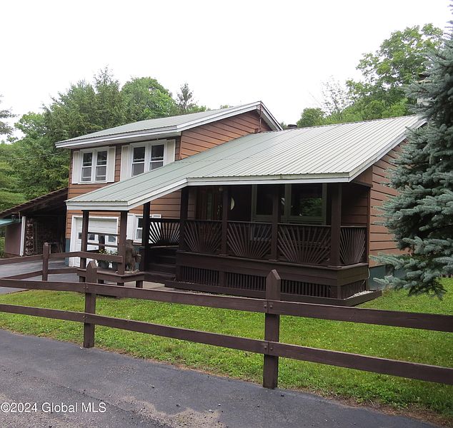 2nd image of 150 Bacon Brook Road