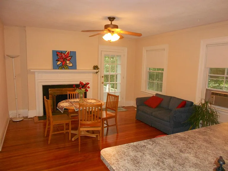 4822 Roland Ave #2 — Photo 3