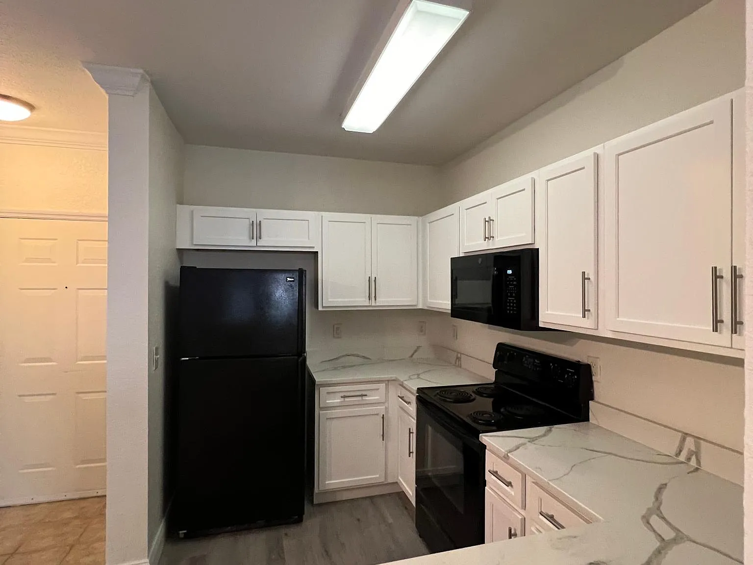 202 E South Street — Photo 2