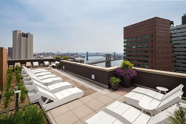 Rented by Mirador Real Estate | media 9