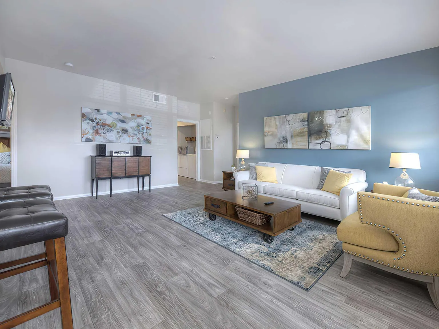 Manzanita Gate Apartments — Photo 2