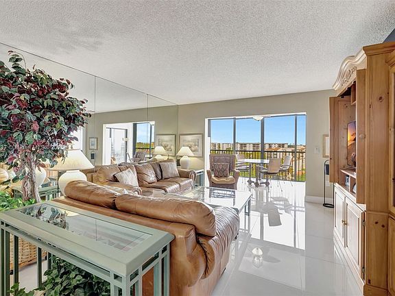 5th image of 2334 S Cypress Bend Dr APT 908