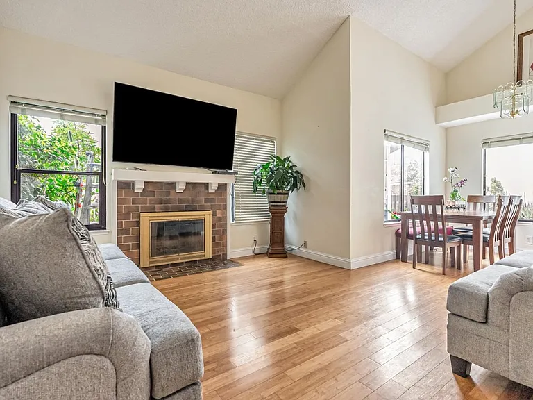 29865 Baltic Ct — Photo 3
