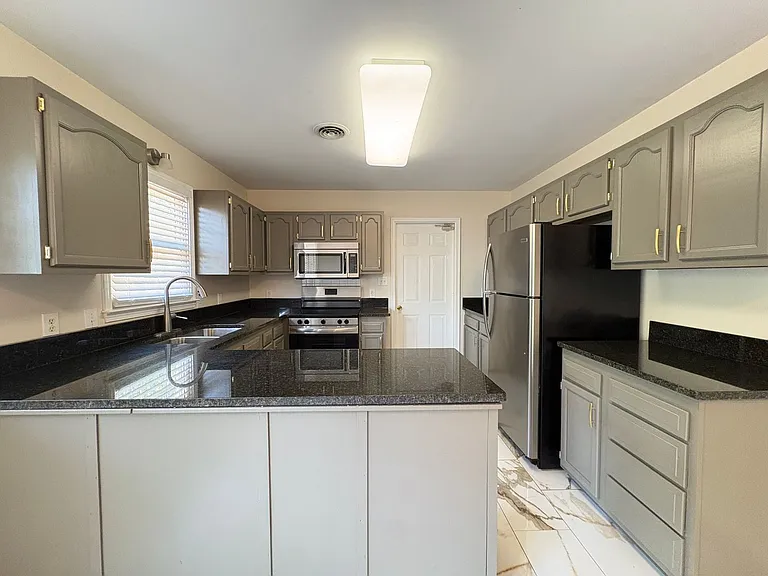 6401 Friendship Ledford Rd — Photo 6