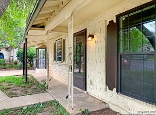 402 Park Field Dr, San Antonio, TX 78227