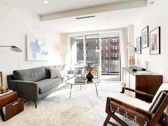 4th image of 2155 Caton Ave #1F