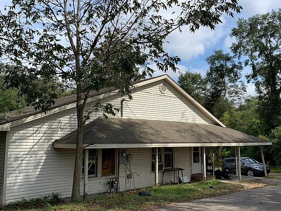 2nd image of 105 East St