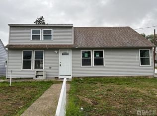 88 Wortylko St, Carteret, NJ 07008
