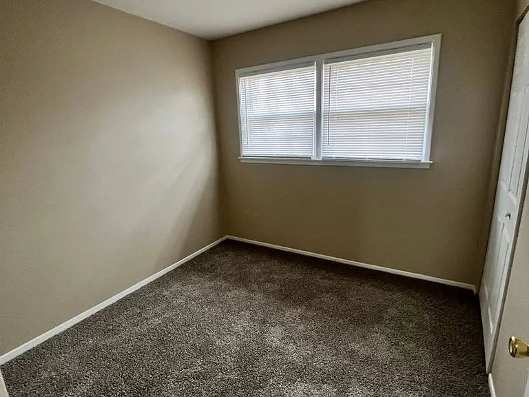 6115 Red Spruce Dr — Photo 9
