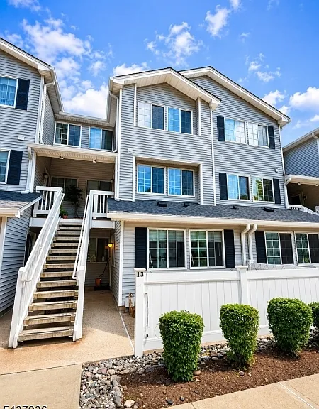 13 Cheswich Ct — Photo 1