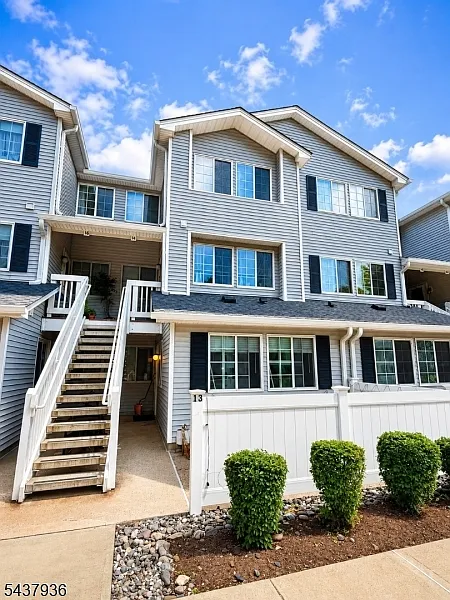 13 Cheswich Ct