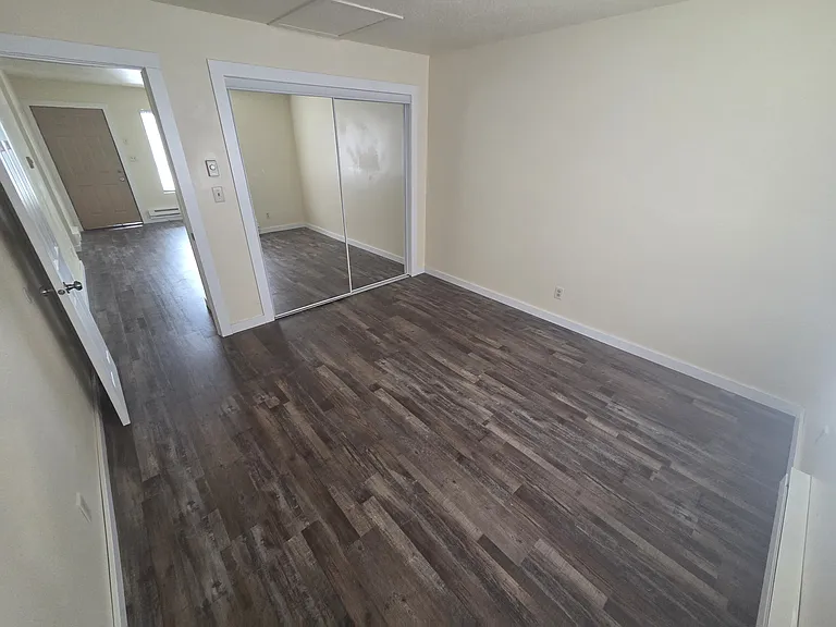 906 Hill St #109 — Photo 11