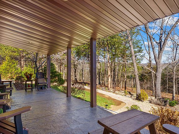 4th image of 795 Watson Road