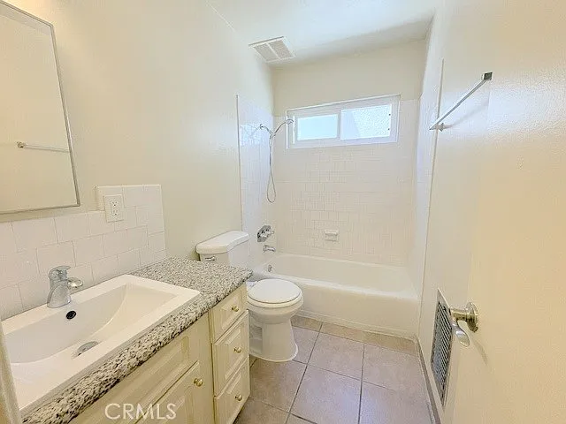 1026 W Granada Ct #2 — Photo 8