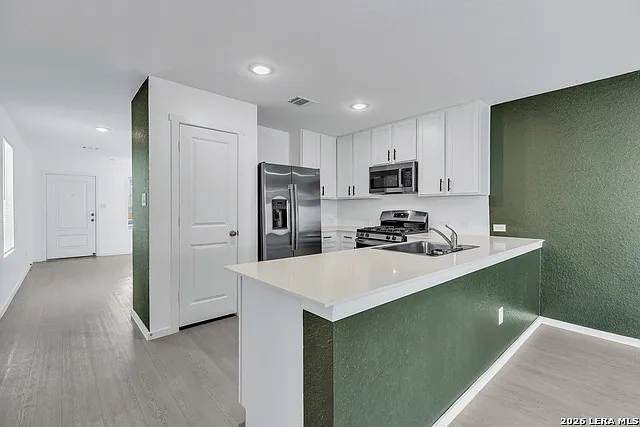 430 Sarah Way — Photo 4