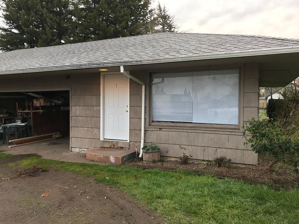 Front of duplex