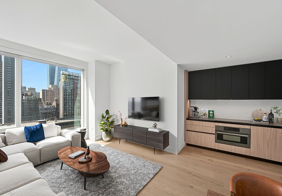 1st image of 312 W 43rd St #18C