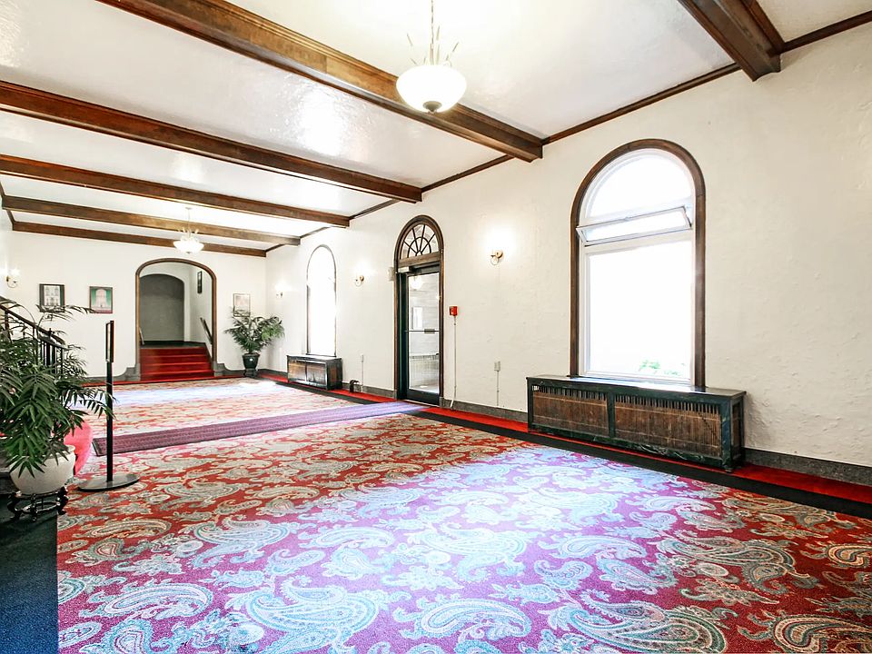2325 Building Lobby
