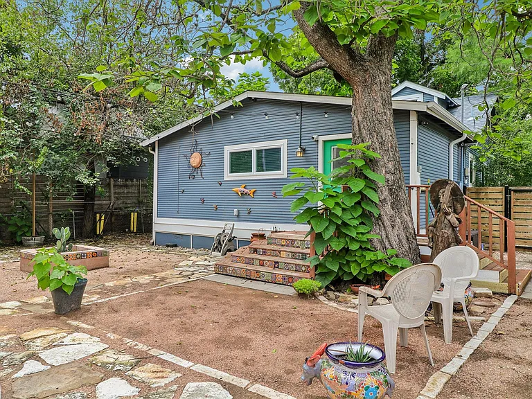 4315 Bellvue Ave — Photo 37