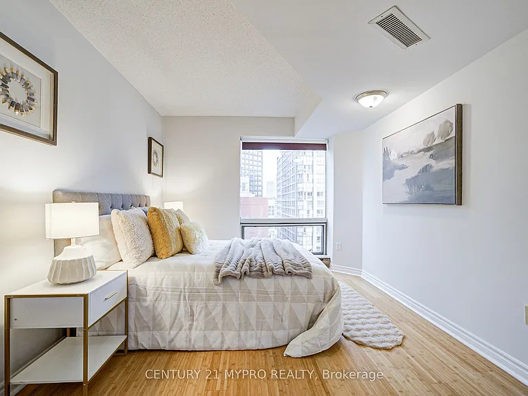 1001 Bay St #1506 — Photo 6
