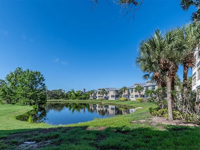 8581 Amberjack Cir #301 — Photo 2