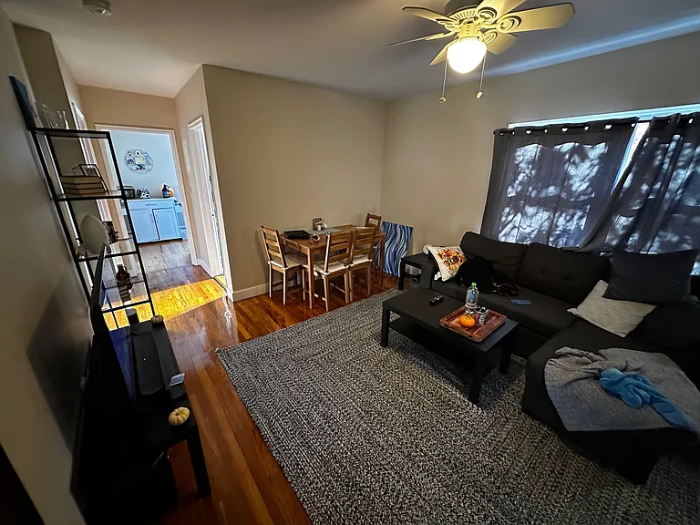 61 Selkirk Rd #3 — Photo 8