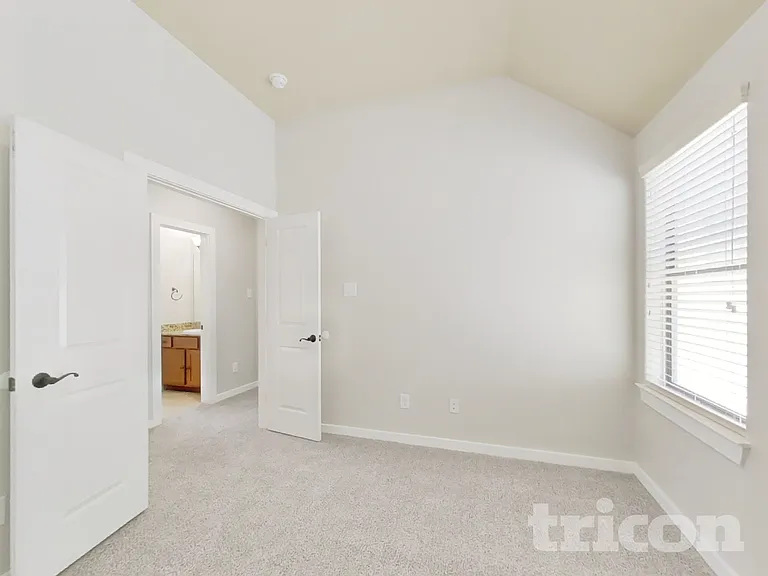 1819 Jara Ct — Photo 11