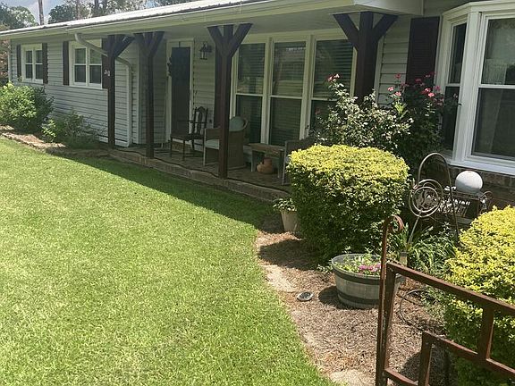 5th image of 806 E Hillside Dr