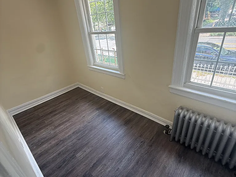 3302 Bronxwood Ave #2 — Photo 9