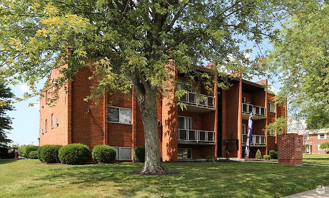1st image of 723 Meadow Wood Dr APT 22