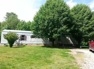 3238 Bee Mountain Rd, Lenoir, NC 28645
