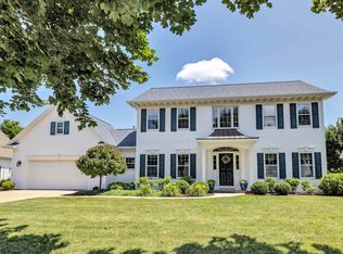 824 Mandalay Ter, De Pere, WI 54115