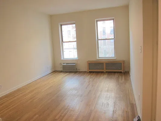 Rented by Chartwell Forest Hills Realty | media 16