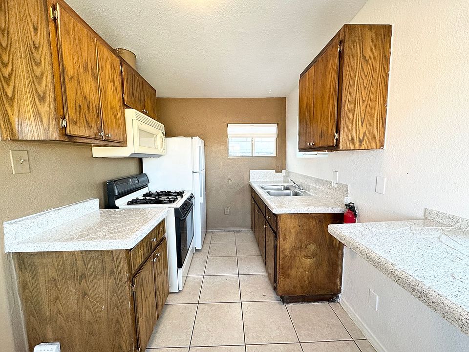 1st image of 66670 1st St