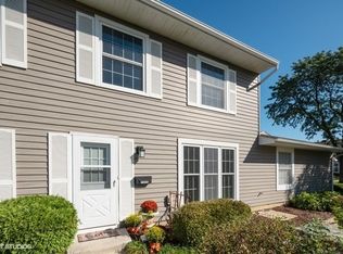 1504 Timber Trl APT C, Wheaton, IL 60189