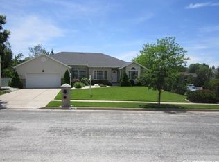 1847 Anasazi Dr, Ogden, UT 84403