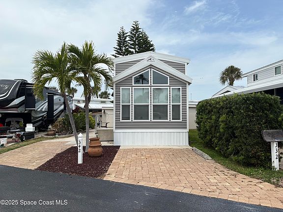 4th image of 342 Carousel Ln
