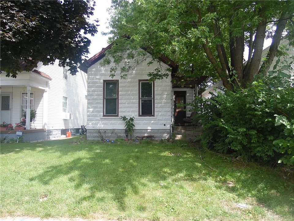 2nd image of 128 N Sperling Ave