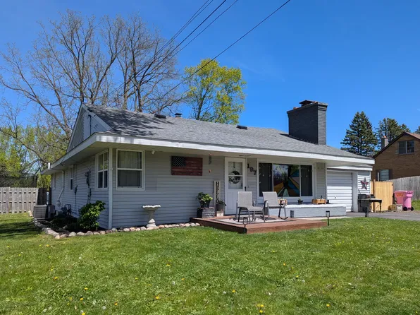 197 E Beech St NE, Cedar Springs, MI 49319