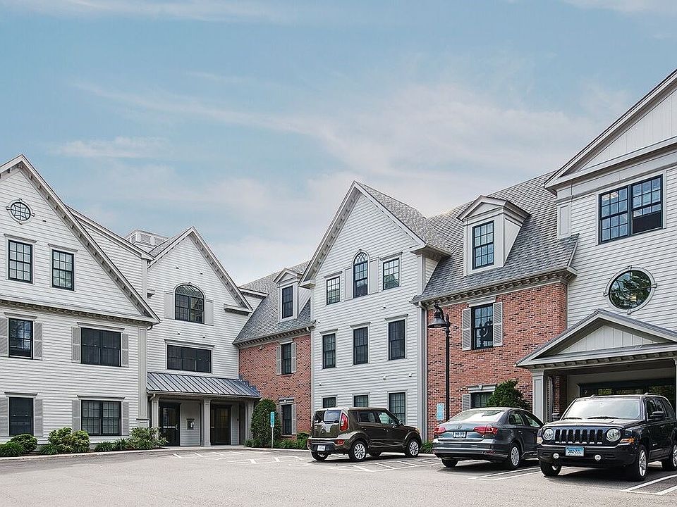2nd image of 79 Noble Ave APT 2E