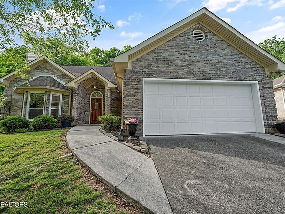 2nd image of 5504 Springridge Ln